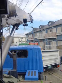 太陽光パネル揚重