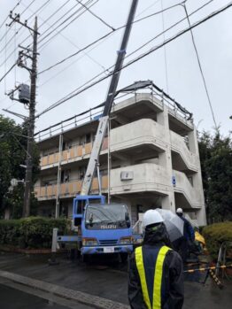 架台搬入作業