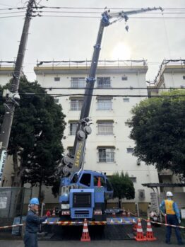 太陽光パネル揚重