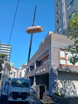 太陽光パネル揚重